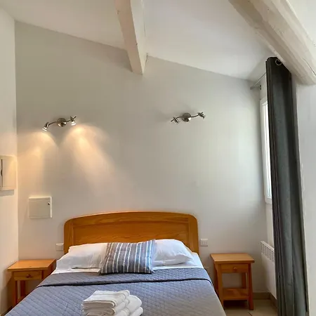 L'escale Hotel *